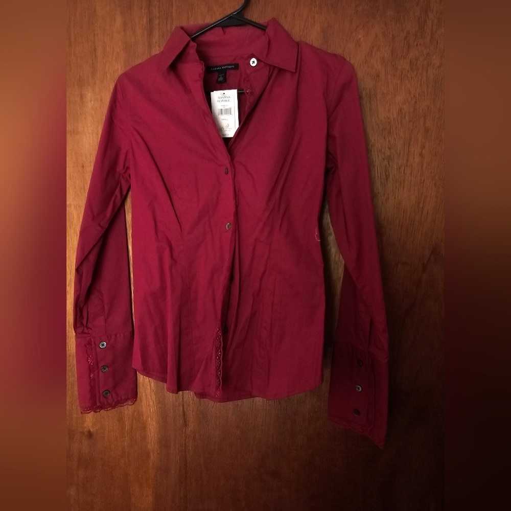 Banana Republic Red Fitted Long Sleeve Button Down Shirt